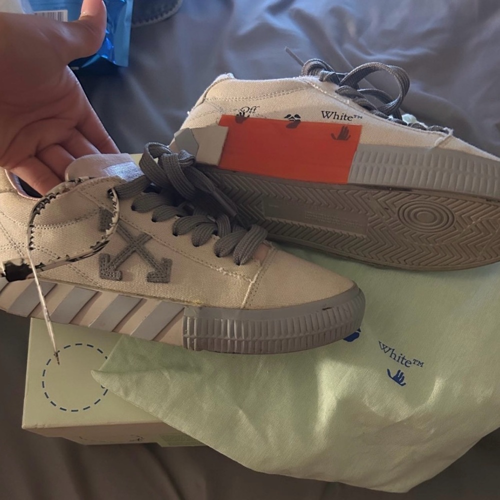 Off-White Gray Sneakers Modern Design